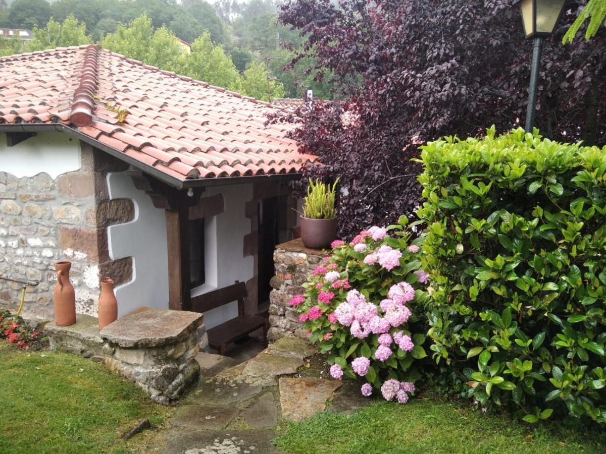 Hdec Hosteria De Castaneda Alojamiento Turistico Puente Viesgo Exterior photo